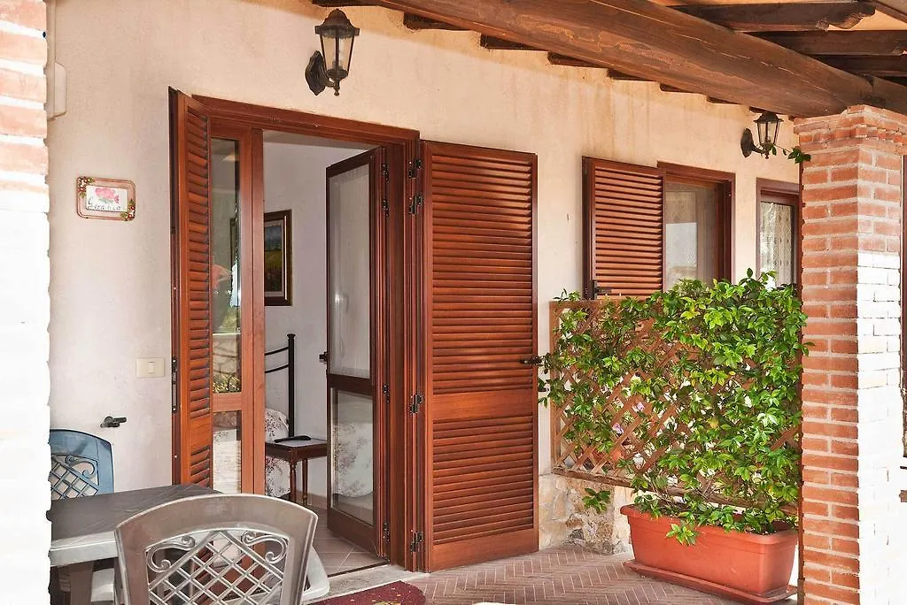 Farm stay Agriturismo I Girasoli Villa Pescia Romana